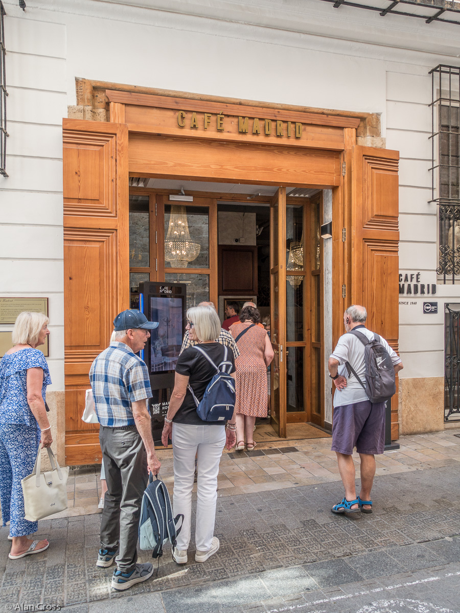 Café Madrid, where Agua de Valencia was first created