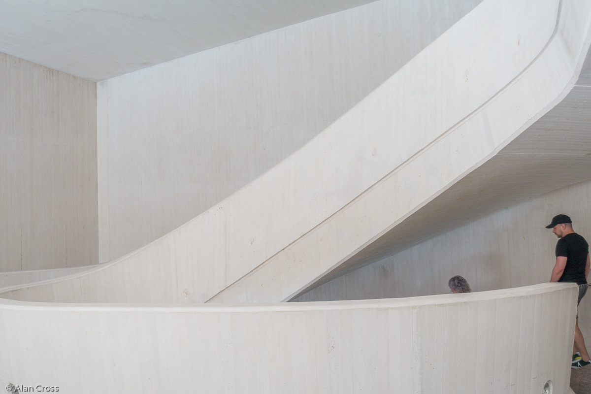 A guided tour of the Palau de les Arts